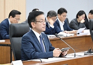 최상목 경제부총리 겸 기획재정부 장관이 3일 정부세종청사에서 열린 ‘경제관계장관회의’를 주재하며 발언하고 있다.