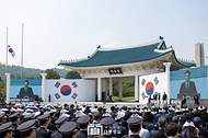 윤석열 대통령이 6일 서울 동작구 국립서울현충원에서 열린 ‘제69회 현충일 추념식’에서 추념사를 하고 있다.