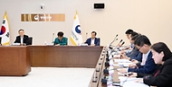 이한경 행정안전부 재난안전관리본부장이 10일 정부세종청사에서 열린 ‘제5차 국가안전관리기본계획 수립 관계기관 대책회의’를 주재하고 있다.