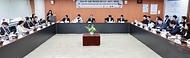 최남호 산업통상자원부 2차관이 11일 서울 종로구 석탄회관 대회의실에서 열린 ‘한-칠레 핵심광물 비즈니스라운드테이블’에서 개회사를 하고 있다. 