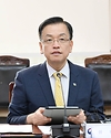 최상목 경제부총리 겸 기획재정부 장관이 19일 서울 종로구 정부서울청사에서 열린 ‘공공기관운영위원회’에서 발언하고 있다.