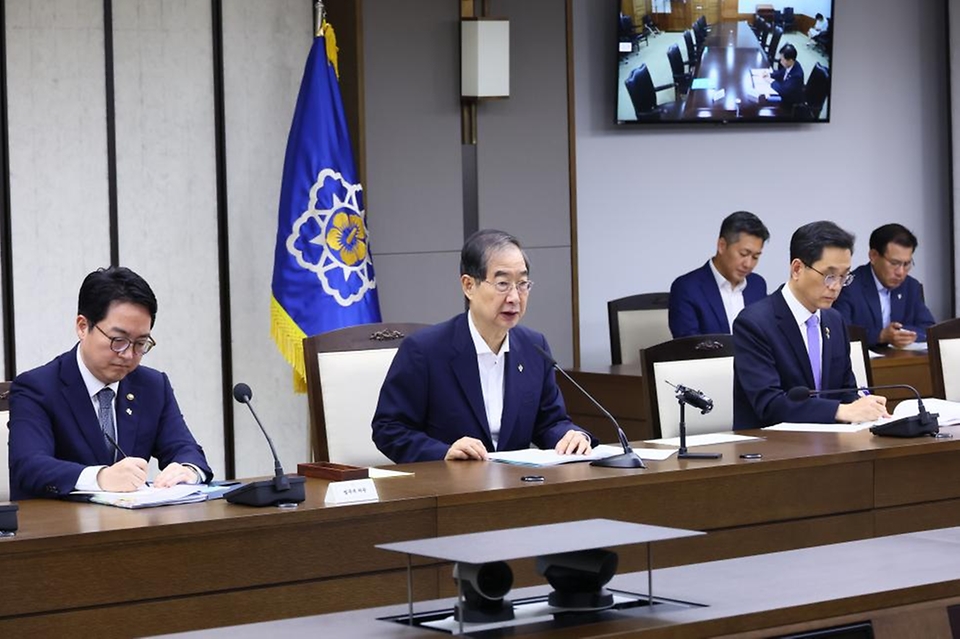 한덕수 국무총리가 20일 정부세종청사에서 열린 ‘제41회 국정현안관계장관회의’를 주재하며 발언하고 있다.