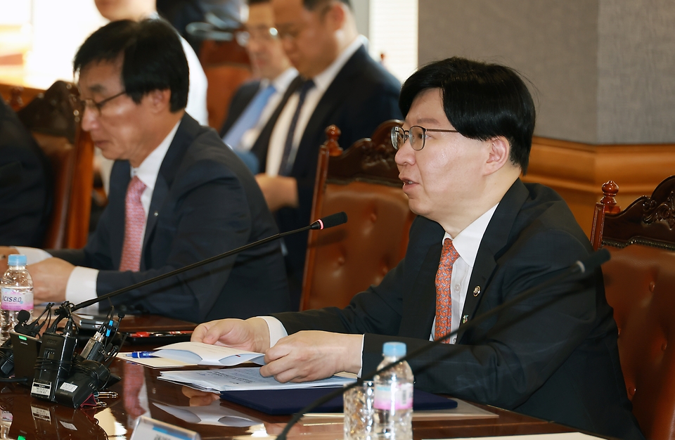 김소영 금융위원회 부위원장이 20일 오전 서울 중구 은행회관에서 개최한 은행·보험업권 PF 신디케이트론 업무협약 체결식에 참석해 축사하고 있다.