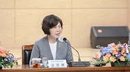 강정애 국가보훈부 장관이 19일 오후 전남 장흥군청에서 열린 국립장흥호국원 조성사업 실시협약 체결식에 참석해 인사말을 하고 있다.