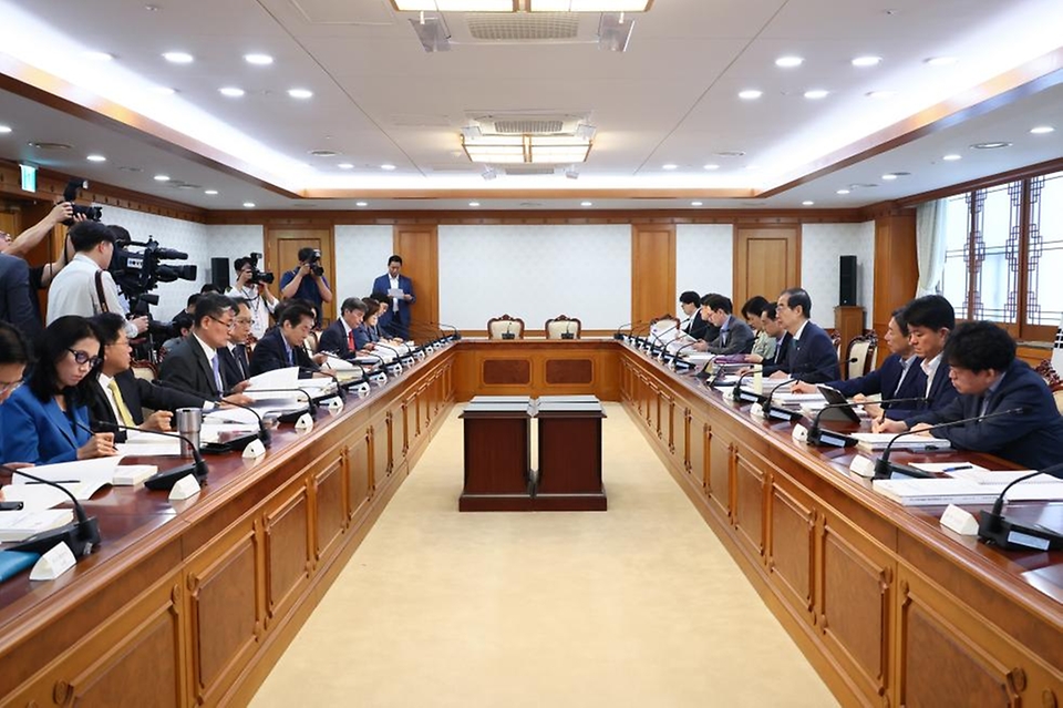 한덕수 국무총리가 26일 서울 종로구 정부서울청사에서 열린 ‘국제개발협력위원회’에서 발언하고 있다.