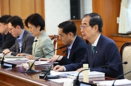한덕수 국무총리가 26일 서울 종로구 정부서울청사에서 열린 ‘국제개발협력위원회’에서 발언하고 있다.
