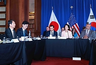 안덕근 산업통상자원부 장관이 26일(현지시간) 미국 워싱턴 D.C. 상무부에서 열린 ‘제1차 한·미·일 산업장관회의’에서 인사말을 하고 있다.