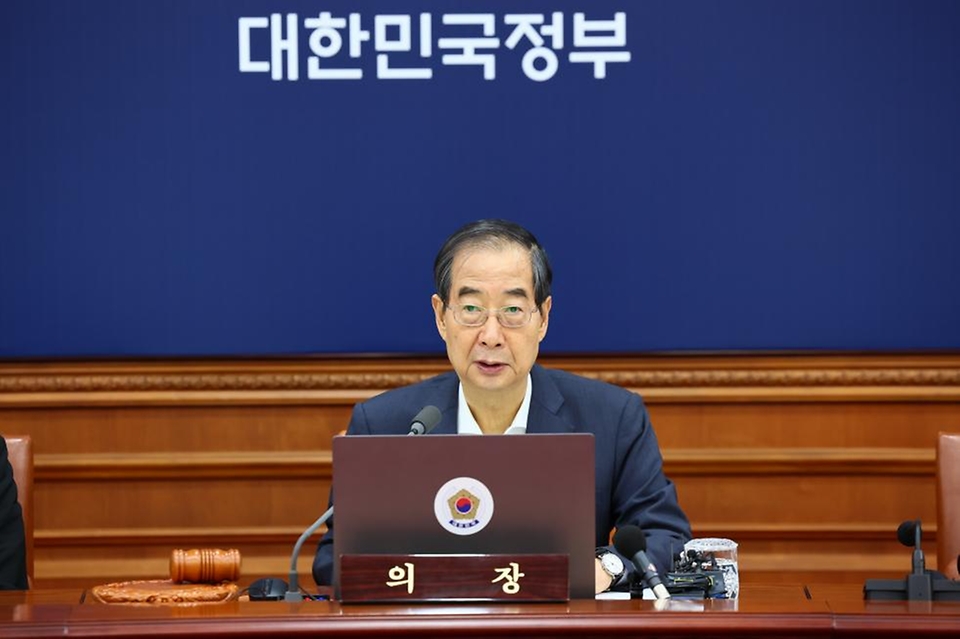 한덕수 국무총리가 6일 서울 종로구 정부서울청사에서 열린 ‘제34회 국무회의’를 주재하며 발언하고 있다.