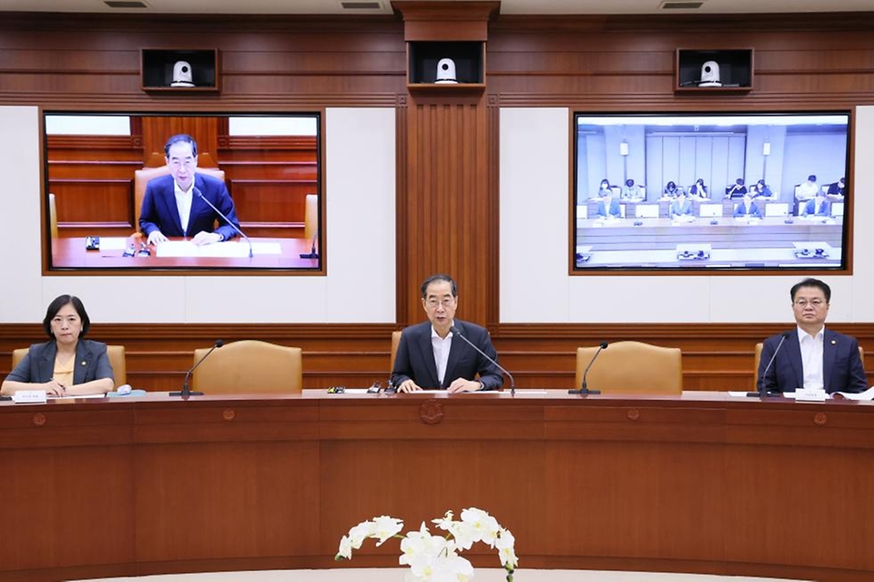 한덕수 국무총리가 22일 서울 종로구 정부서울청사에서 열린 국정현안관계장관회의에서 발언하고 있다. 