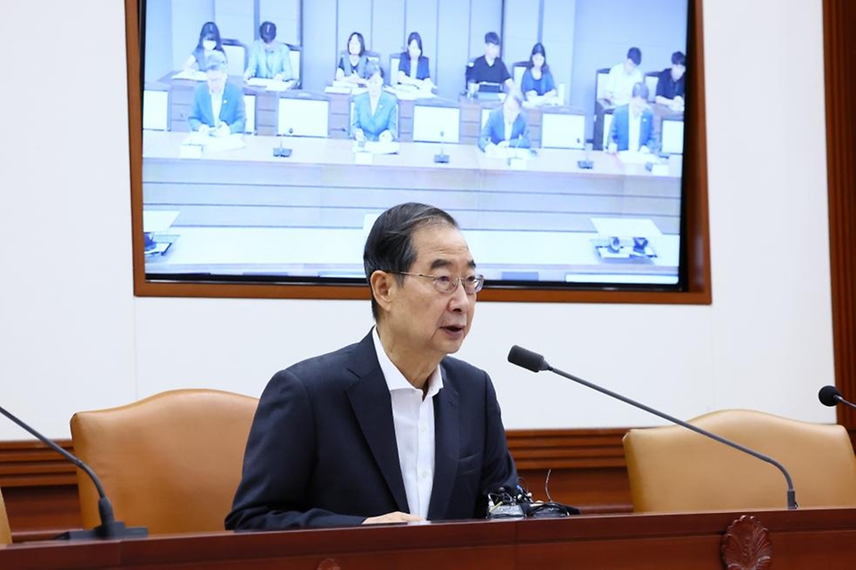 한덕수 국무총리가 22일 서울 종로구 정부서울청사에서 열린 국정현안관계장관회의에서 발언하고 있다. 