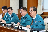 한덕수 국무총리가 27일 서울 종로구 정부서울청사에서 열린 ‘보건의료노조 파업 관계장관회의’에서 발언하고 있다.