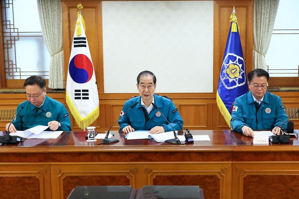 한덕수 국무총리가 27일 서울 종로구 정부서울청사에서 열린 ‘보건의료노조 파업 관계장관회의’에서 발언하고 있다.