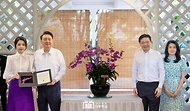 10월 8일 윤석열 대통령 부부는 로렌스 웡 싱가포르 총리 부부와 함께 국립식물원을 방문해 ‘난초 명명식’에 참석했습니다.