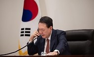 10월 28일 윤석열 대통령은 ‘우르술라 폰 데어 라이엔(Ursula von der Leyen)’ 유럽연합(EU, European Union) 집행위원장의 요청으로 전화 통화를 갖고, 북한의 러시아 파병에 대한 정보를 공유하고 앞으로의 대응 방안을 논의했습니다.