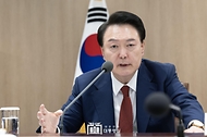 11월 10일 윤석열 대통령은 용산 대통령실에서 대외 여건 변화에 따른 경제·안보 점검회의를 주재했습니다.