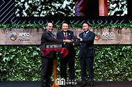 11월 15일 윤석열 대통령은 APEC CEO 서밋 행사에 참석해 기조연설을 하였습니다.