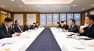 최상목 대통령 권한대행 부총리 겸 기재부 장관이 2월 27일 오전 서울 종로구 정부서울청사에서 열린 '대외경제현안간담회'를 주재하고 있다.
