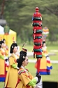 분향과 헌작, 축문, 헌화와 분향, 축사, 그리고 세종대왕이 직접 창작한 궁중음악 '여민락' 연주, 궁중무용 '봉래의' 공연까지! 여주 영릉에서 열린 세종대왕 나신날 628돌 기념 숭모제전 현장을 사진으로 같이 봐요.
