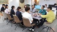 이기일 보건복지부 제1차관은 장마철을 앞두고 사회복지시설의 안전관리 실태를 점검하기 위해 6월 13일(금) 15시, 서울 관악구에 위치한 '서울숲요양원'을 방문했다.