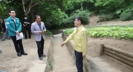 이기일 보건복지부 제1차관은 장마철을 앞두고 사회복지시설의 안전관리 실태를 점검하기 위해 6월 13일(금) 15시, 서울 관악구에 위치한 '서울숲요양원'을 방문했다.