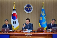 이재명 대통령이 24일 서울 용산 대통령실 청사에서 열린 국무회의에서 발언하고 있다.