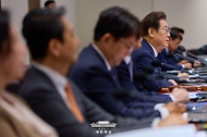 이재명 대통령이 1일 서울 용산 대통령실 청사에서 열린 국무회의에서 발언하고 있다.