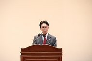 김민석 국무총리가 7일 세종 다솜로 정부세종청사 대강당에서 열린 취임식에서 취임사를 하고 있다.