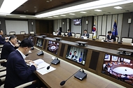 김민석 국무총리가 30일 세종 다솜로 정부세종청사에서 열린 국정현안관계장관회의를 주재, 모두발언을 하고 있다.