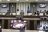 김민석 국무총리가 30일 세종 다솜로 정부세종청사에서 열린 국정현안관계장관회의를 주재, 모두발언을 하고 있다.