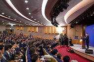 이재명 대통령이 31일 서울 종로구 정부서울청사에서 열린 '국민주권시대 공직자의 길' 고위공직자 워크숍에서 특강하고 있다.