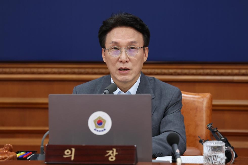 김민석 국무총리가 5일 세종대로 정부서울청사에서 열린 국무회의를 주재, 모두발언을 하고 있다.