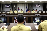 김민석 국무총리가 8일 세종 다솜로 정부세종청사에서 열린 국가테러대책위원회 회의를 주재, 모두발언을 하고 있다.