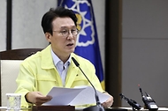 김민석 국무총리가 8일 세종 다솜로 정부세종청사에서 열린 국가테러대책위원회 회의를 주재, 모두발언을 하고 있다.