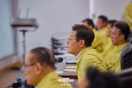이재명 대통령이 18일 서울 용산 대통령실 청사에서 열린 을지 국가안전보장회의(NSC)를 주재하고 있다.