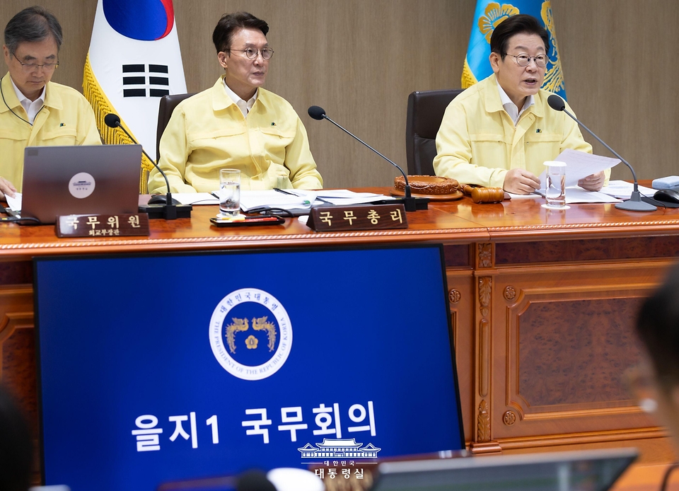 이재명 대통령이 18일 서울 용산 대통령실 청사에서 열린 제1회 을지국무회의 및 제37회 국무회의에서 발언하고 있다.