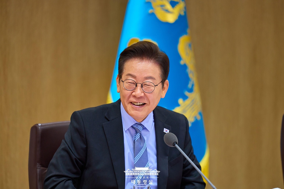 이재명 대통령이 2일 서울 용산 대통령실 청사에서 열린 제40회 국무회의에서 발언하고 있다.
