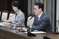 김민석 국무총리가 3일 세종 다솜로 정부세종청사에서 열린 국정현안관계장관회의를 주재, 모두발언을 하고 있다.
