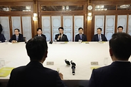 김민석 국무총리가 7일 삼청동 총리서울공관에서 열린 고위 당정 협의회에서 발언을 하고 있다.