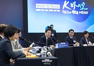 이재명 대통령이 5일 인천 송도 컨벤시아에서 열린 바이오 혁신 토론회에서 발언하고 있다.