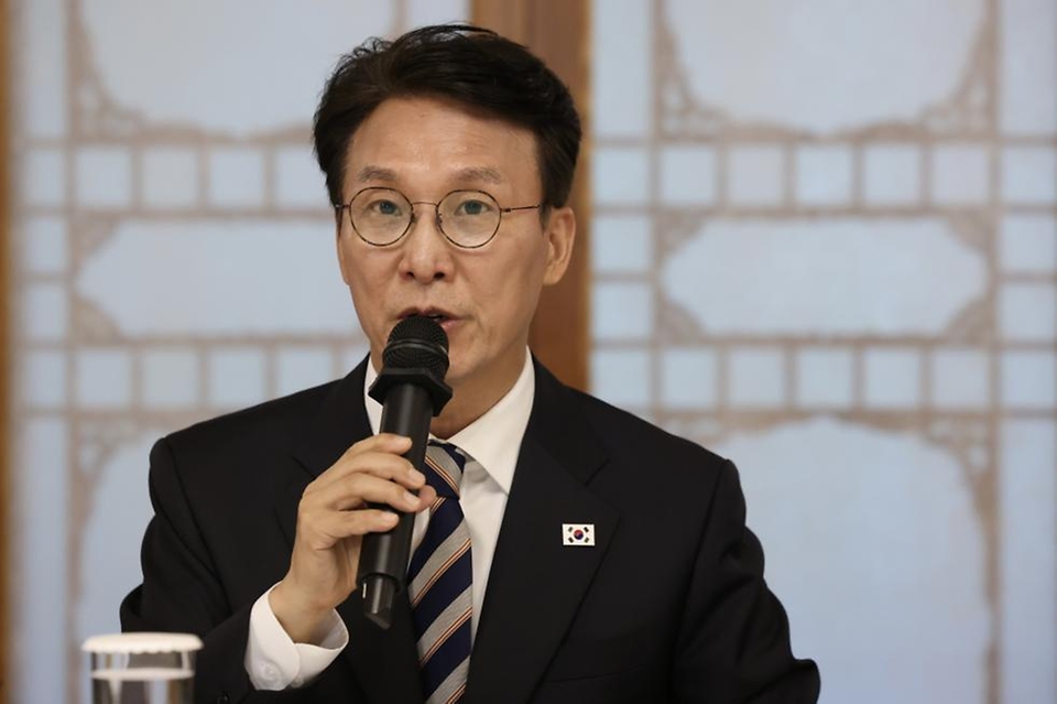 김민석 국무총리가 7일 삼청동 총리서울공관에서 열린 고위 당정 협의회에서 발언을 하고 있다.