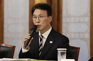김민석 국무총리가 7일 삼청동 총리서울공관에서 열린 고위 당정 협의회에서 발언을 하고 있다.