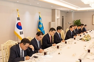 이재명 대통령이 18일 서울 용산 대통령실 청사에서 열린 증권사 리서치센터장 오찬 간담회에서 발언하고 있다.