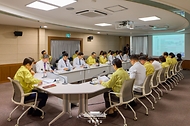 이재명 대통령이 29일 서울 중구 국립중앙의료원에서 열린 응급의료현장 간담회에서 발언하고 있다.