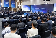 이재명 대통령이 5일 인천 송도 컨벤시아 그랜드 볼룸에서 열린 '바이오 혁신 토론회'에서 발언하고 있다. 