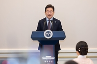 이재명 대통령이 지난 15일 청와대 영빈관에서 열린 '대통령의 초대, 주한외교단 만찬'에서 발언하고 있다. 
