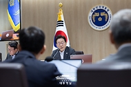 이재명 대통령이 22일 서울 용산 대통령실 청사에서 열린 국무회의에서 발언하고 있다.
