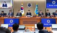 이재명 대통령이 21일 서울 용산 대통령실 청사에서 열린 국무회의를 주재하고 있다.