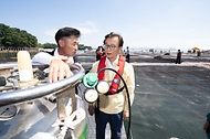 전재수 해양수산부 장관은 9월 3일(수) 충남 보령시 해상가두리 양식장을 방문하여 고수온 대응 및 안전관리 실태를 점검하고 어업인 노고를 격려했다. 
