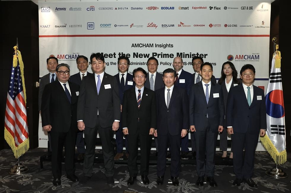 김민석 국무총리가 22일 여의도 콘래드서울 호텔에서 열린 주한미국상공회의소(암참) 세미나에 참석, 기조연설을 하고 있다.