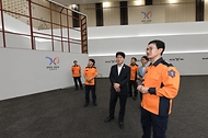 김승룡 소방청장 직무대행은 26일 오전 경북 경주 보문관광단지를 방문해 오는 11월 개최 예정인 2025 아시아태평양경제협력체(APEC) 정상회의의 성공적 개최를 지원하고, 주요 행사장 및 숙박시설에 대한 소방안전 현장점검을 실시했다.
